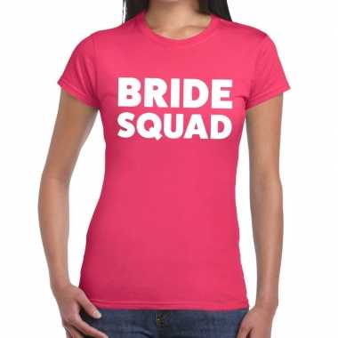 Bride squad fun t-shirt roze voor dames kopen