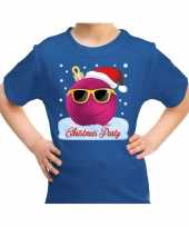 Blauw t-shirt kerstkleding coole roze kerstbal christmas party voor kinderen kopen