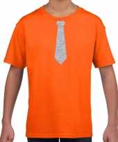 Oranje t-shirt met zilveren stropdas voor kinderen kopen