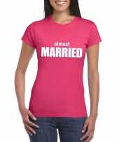 Vrijgezellenfeest almost married fun t-shirt roze voor dames kopen