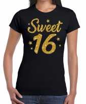 Zwart sweet 16 verjaardags kado t-shirt outfit voor dames met goud glitter bedrukking kopen